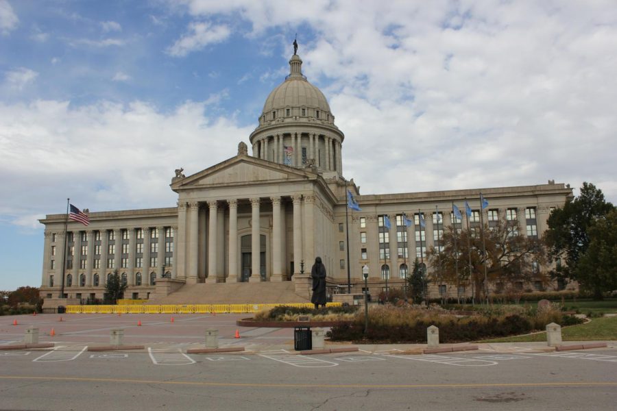 By Nicolas Henderson from Coppell, Texas - Oklahoma State Capitol, Oklahoma City, Oklahoma, CC BY 2.0, https://commons.wikimedia.org/w/index.php?curid=69209861